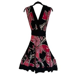 Such a cute  fun dress, only been worn twice!